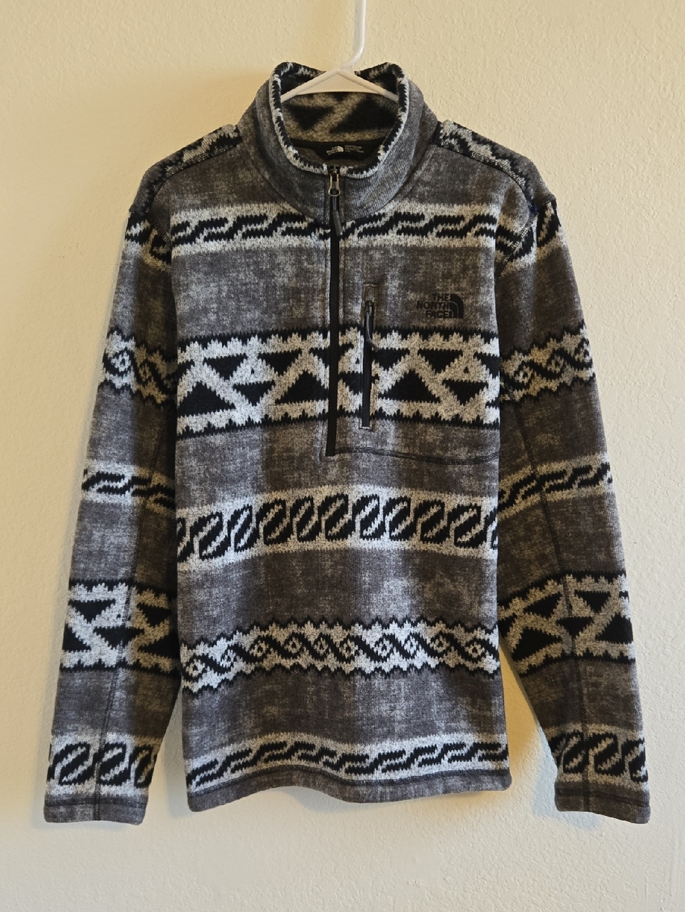 The North Face Men’s Gray and Black Patterned Zip Pullover - Large